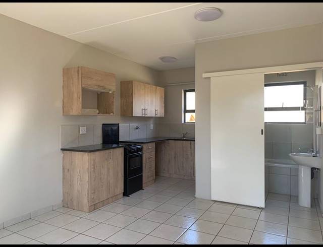 2 BEDROOM PROPERTY TO RENT IN KENLEAF